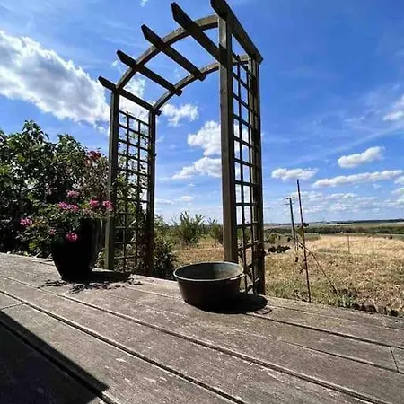 Country * Saint-Louis (Moselle)